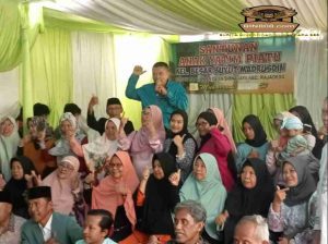 Paguyuban Keluarga Besar  Buyut Madrusdin Membagikan Santunan Anak Yatim Piatu