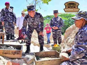 TNI AL Bangun Pura Ibadah Umat Hindu di Kota Manado