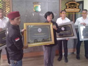 FWJ Indonesia Apresiasi 5 Perwira dan 1 Briptu Polres Metro Bekasi Kota