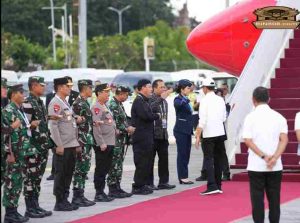 Kapolda Bali dampingi Kapolri dan Panglima TNI Antar Keberangkatan Presiden RI