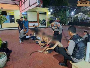 Tawuran di Meruya Selatan: Anggota Patroli Presisi Polda Metro Jaya Terluka, Delapan Remaja Diamankan