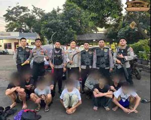 Polisi Amankan Konvoi Remaja Bersajam di Kemanggisan, 10 Orang Diamankan