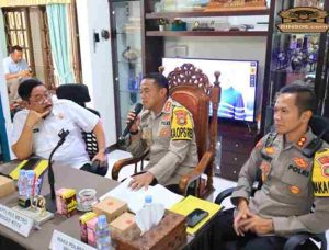 Sambut HUT Bhayangkara, Polrestro Bekasi Kota Anjangsana Ke Purnawirawan Polri dan Warakawuri