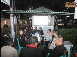 Kapolsek Metro Gambir Sambangi Satkamling Cideng