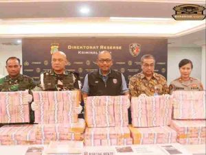 Polisi Ringkus 4 Tersangka Sindikat Pemalsuan Uang Rupiah Senilai 22 Miliar