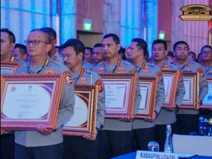 Raih Penghargaan Pelayanan Publik Terbaik dari KemenPAN-RB, Kapolres Metro Tangerang Kota Sampaikan Terimakasih Masyarakat