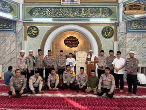 Ditbinmas Polda Metro Jaya Gelar Program Jumat Keliling di Mesjid At-Tin Taman Mini Indonesia Indah