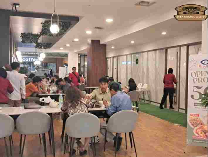 Grand Opening Cabang Ketiga Kungfu Live Seafood Hipnotis Pengunjung Mega Bekasi