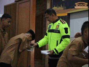 Peduli Yatim dan Piatu, Polres Metro Tangerang Kota Bakti Sosial di Yayasan Putra Asih Tangerang