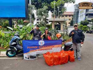 Berbagi Jum’at Berkah FWJI TANGKOT di Depan Pusat Pemerintahan Kota Tangerang