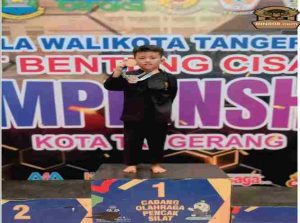 Aijaz Raffasya Ismail Sanggar Sugeng Santoso Banten (PSHW TM) Persembahkan Emas untuk Keluarga, Saudara, dan Teman: Pesilat Cilik dari Karang Tengah Bersinar di SBCC IV 2025
