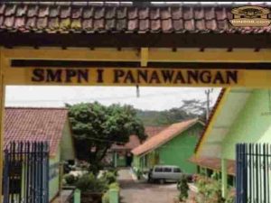 DiDuga Tidak Transparan, Pekerjaan Hotmix Halaman Patut Di Pertanyakan.