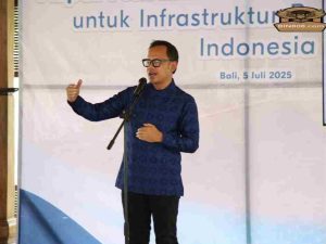 Wamendagri Bima Arya Dukung Inovasi Aspal Plastik untuk Atasi Permasalahan Sampah