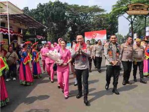 Dalam Rangka HUT Bhayangkara ke-79 Kapolres Tangsel Laksanakan Bakti Sosial dan Bakti Kesehatan serta meresmikan Pagar dan Gerbang Gapura Polsek Serpong