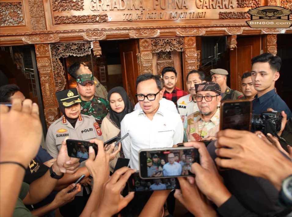 Wamendagri Bima Arya Tekankan Pemulihan Pasca-Aksi Massa di Rakor Pemkab Cirebon