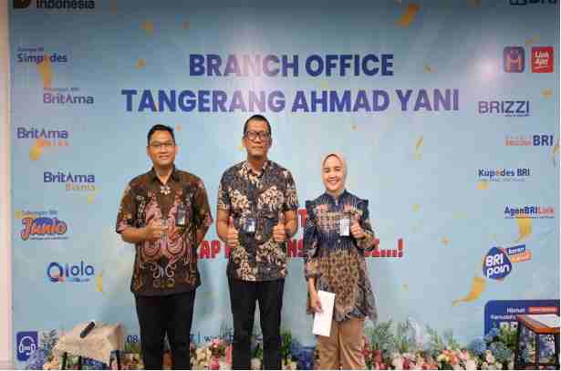 BRI KC Tangerang Ahmad Yani Berikan Apresiasi kepada Pekerja Berprestasi yang Melampaui Target Kinerja