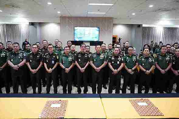 Pangdam III/Siliwangi dan Kajati Jabar Perkuat Sinergi Penegakan Hukum melalui Penandatanganan PKS