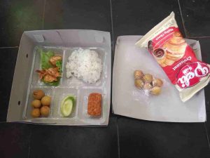 MBG Tuai Keluhan: Menu Dinilai Tak Layak, Susu Absen Tiga Hari, Orang Tua Pertanyakan Dapur Produksi