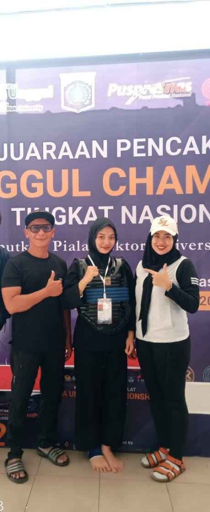 Almira Raih Juara I dan Gelar Atlet Terbaik pada Kejuaraan Nasional Pencak Silat Esa Unggul Championship